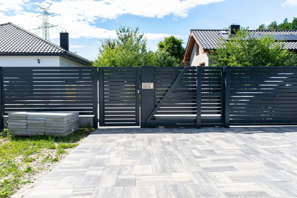 Clôture grille rigidewebp